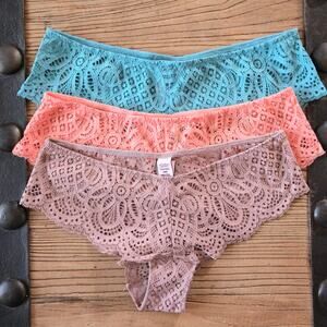 Victoria's Secret Lace Dream Angels Cheeky Panty Bundle Sz S New 3 pieces